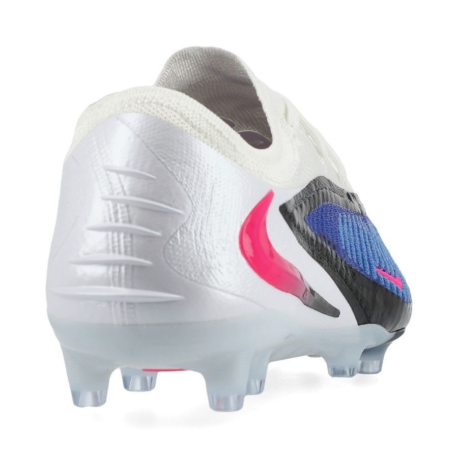 Phantom 6 Low Elite FG Attack Pack