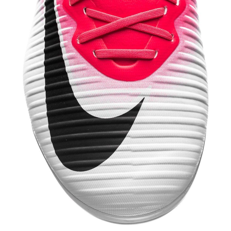 Mercurial Vapor 11 FG 2016 Motion Blur Pink