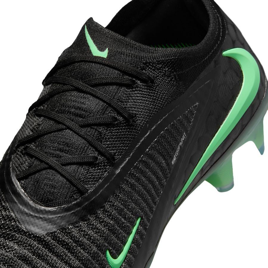 Phantom 6 Low Elite FG Black Pack