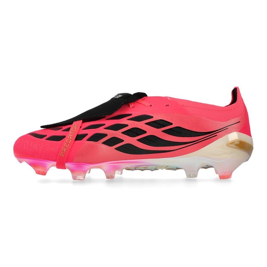 Predator 26 Elite FG Tongue Road to Glory Pack World Cup 2026