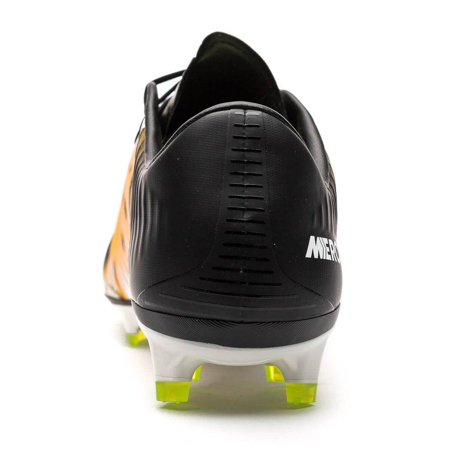 Mercurial Vapor 11 FG 2016 Lock-In-Let-Loose Laser Orange