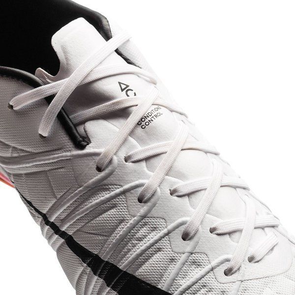Hypervenom Phinish FG Total White Rainbow