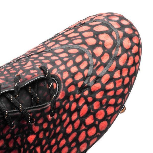 Hypervenom Phantom FG Transform