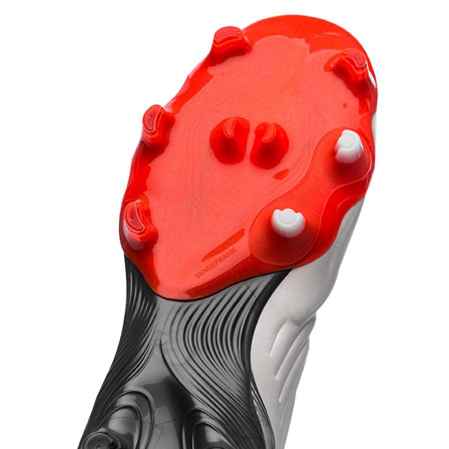 Copa Sense.1 FG Whitespark