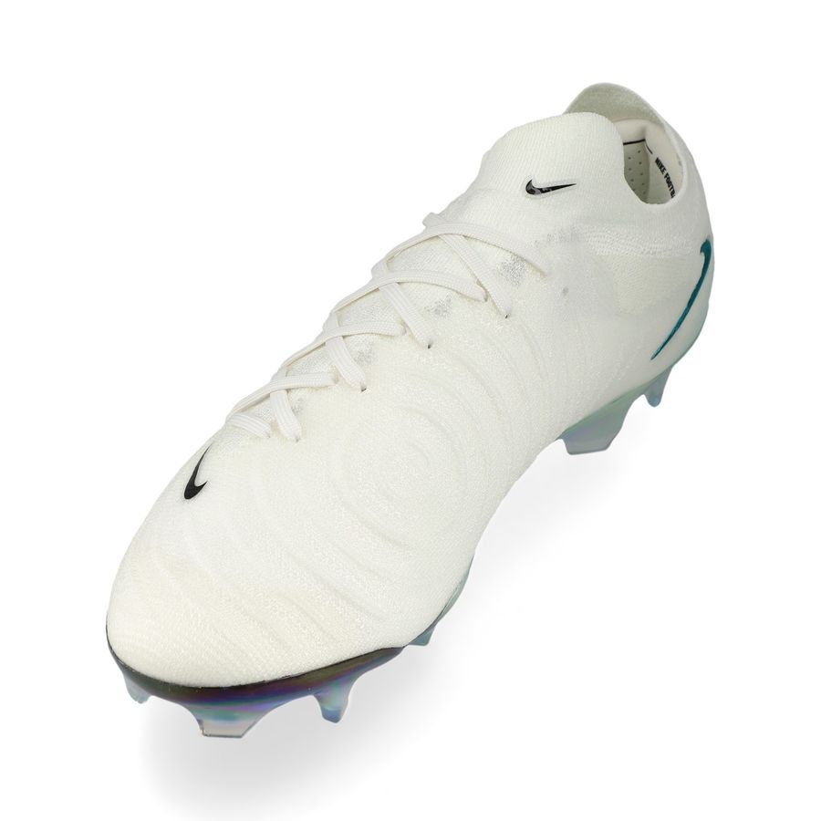 Phantom GX2 Elite FG Chromatic Pack