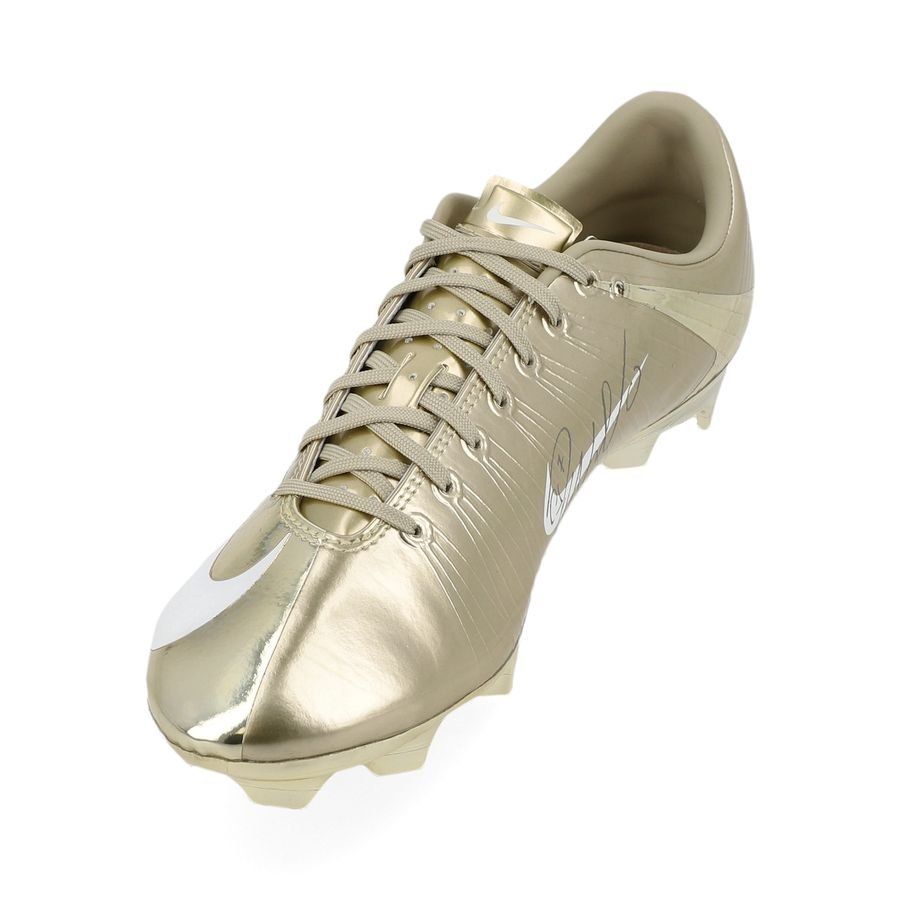 Mercurial Superfly 1 RGN CR7 limited edition gold