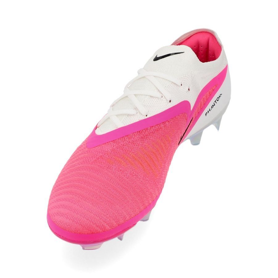 Phantom GX Low Elite FG BREAK OUT PACK WORLD CUP 2026