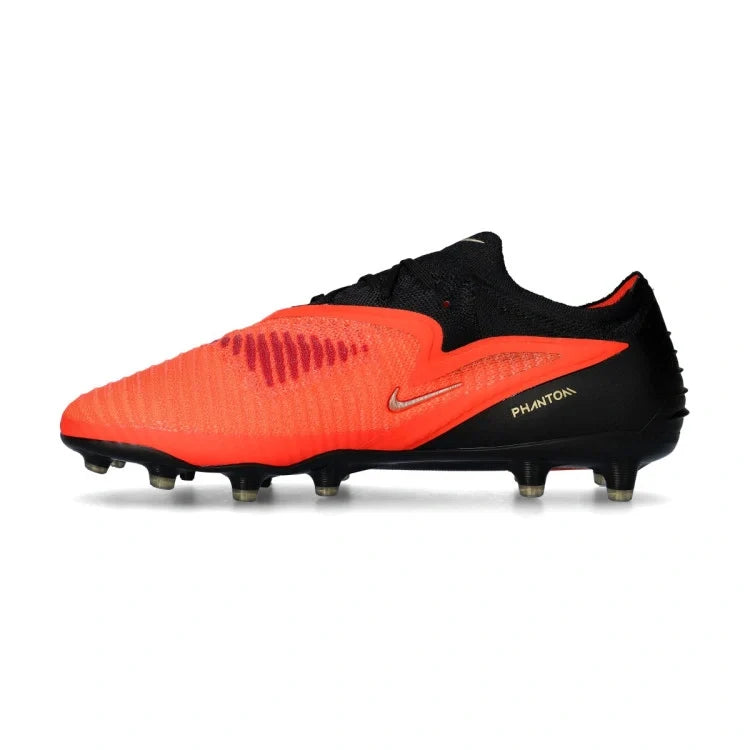 Phantom 6 Low Elite AG break 'em pack