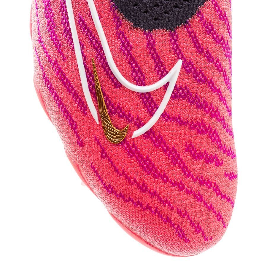 Phantom GX Elite DF FG Pink Black limited edition