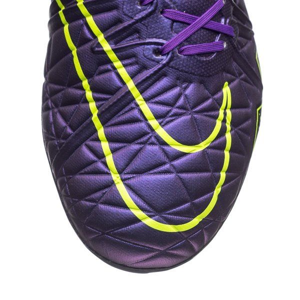 Hypervenom Phinish FG Grape