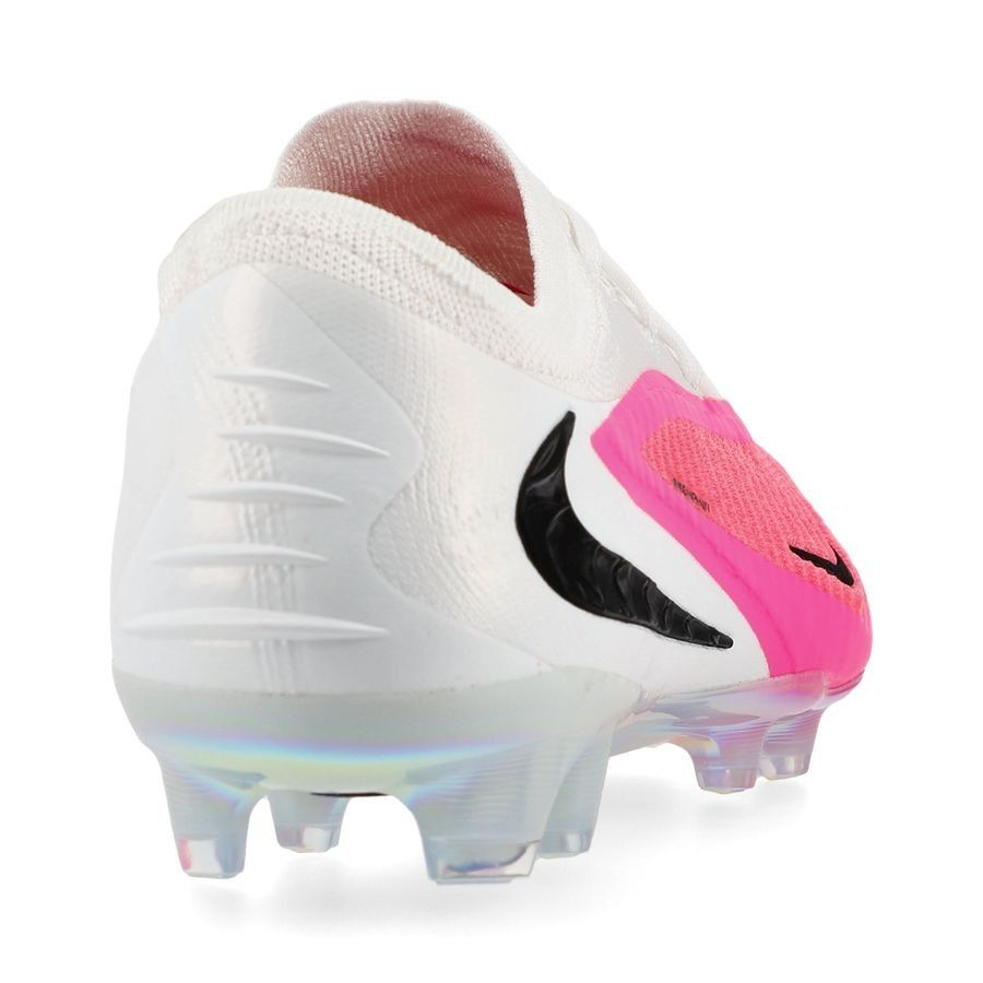 Phantom GX Low Elite FG BREAK OUT PACK WORLD CUP 2026