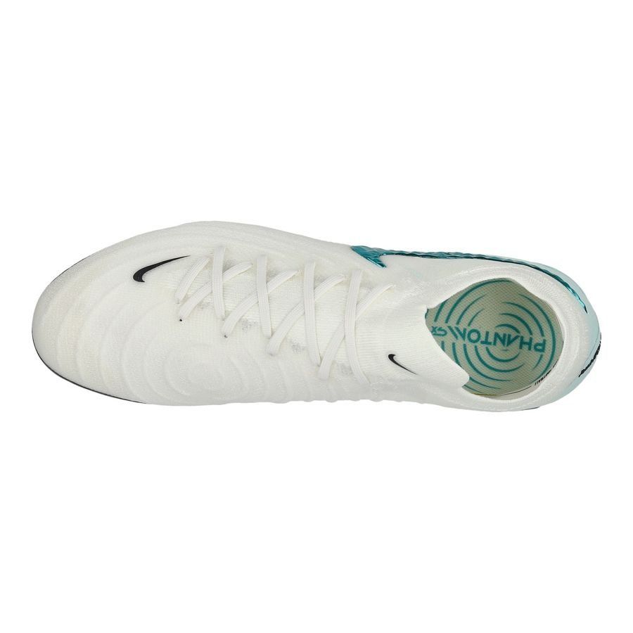 Phantom GX2 Elite FG Chromatic Pack