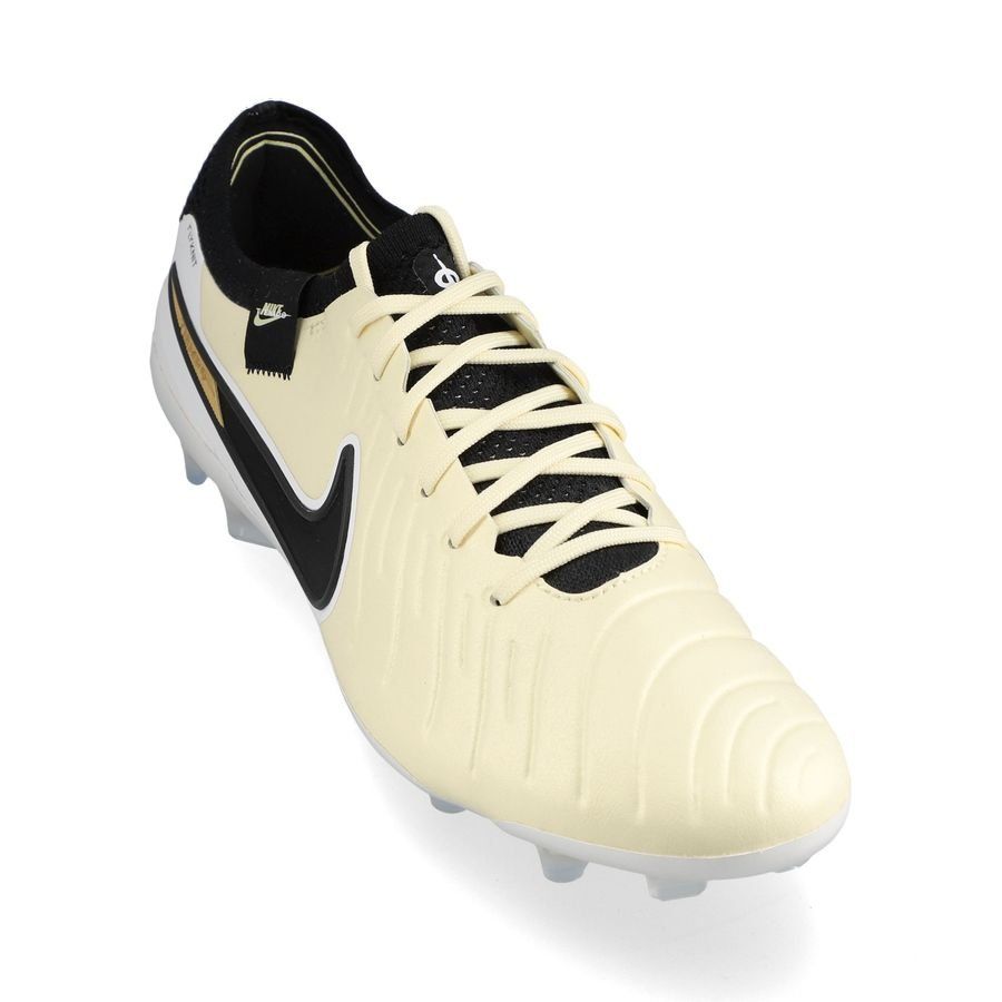 Tiempo Legend 10 Elite FG ready
